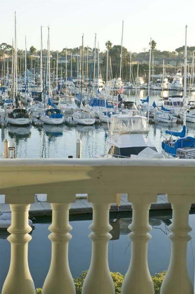 Oceanside Marina Suites - A Waterfront Hotel Exterior foto
